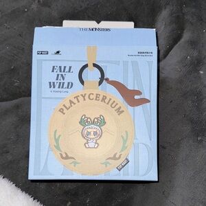 Fall in wild bucket hat mini bag blind box Bellflower New in open box